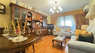 Pis a Casco Histórico de Vicálvaro. Piso en venta en madrid