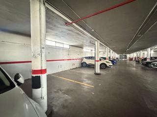 Aparcament cotxe a Ambroz. Boxplaza de garaje en venta en madrid