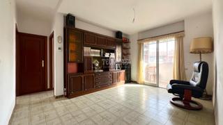 Appartement à Ambroz. Piso en venta en madrid