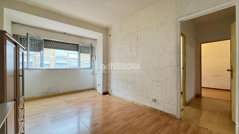 Foto 0bf592ac-f293-43a0-82b4-ba47c93ef7e9. Flat in Ambroz Madrid