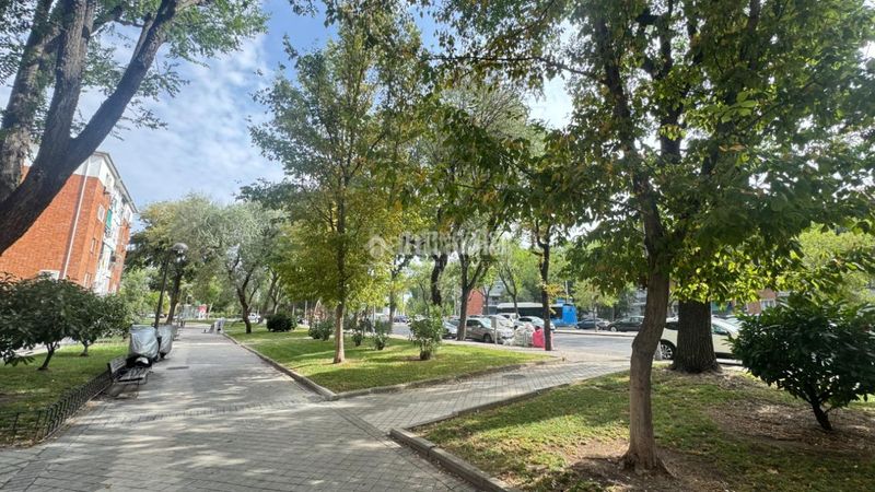 Foto 41886b1b-14a6-47aa-854f-a5f3b9bff1d4. Piso  en venta en Ambroz Madrid