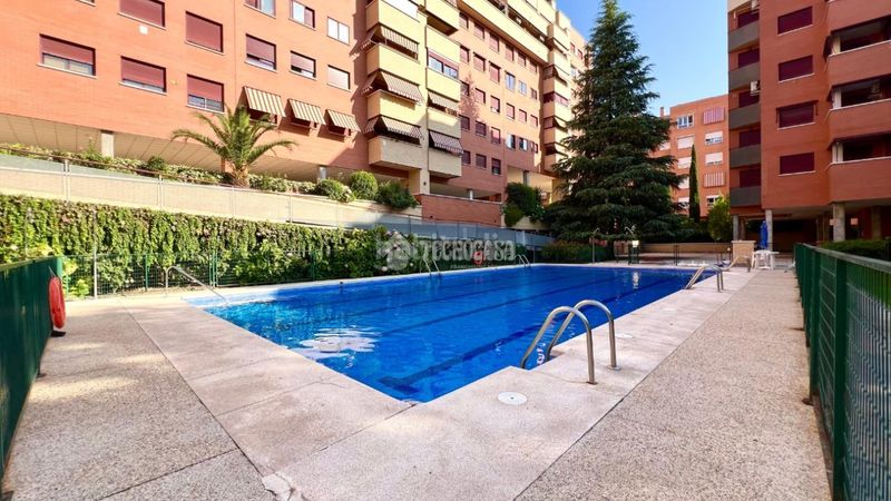 Foto 2d3493fa-9623-4829-8992-4ec13cce6887. Flat with heating parking pool in Valdebernardo-Valderribas Madrid