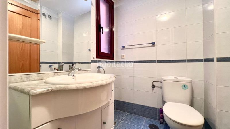 Foto 486e7de6-b41b-4eeb-ae00-ee29a5010401. Flat with heating parking pool in Valdebernardo-Valderribas Madrid