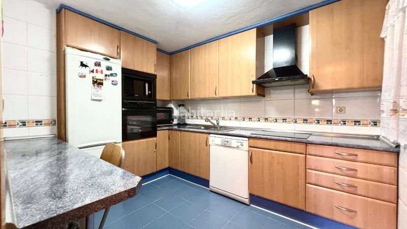 Foto 71cc3a4e-6e0a-4313-aead-ba56188f9665. Flat with heating parking pool in Valdebernardo-Valderribas Madrid