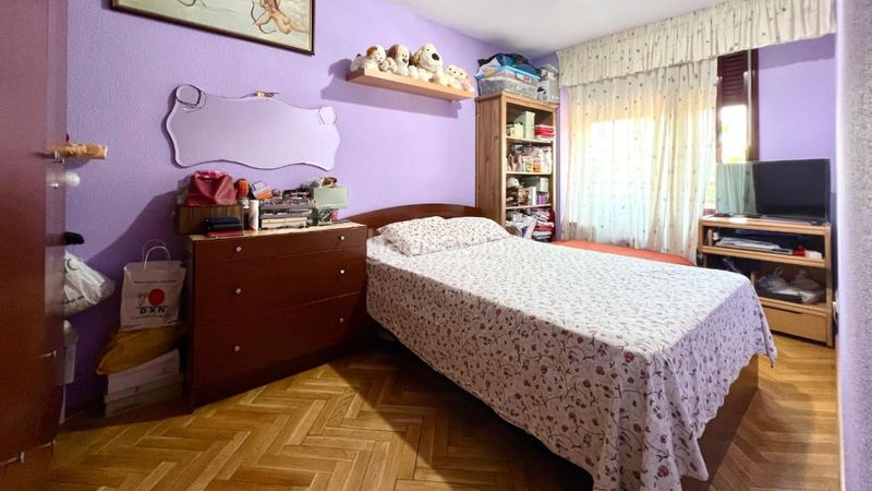 Foto 7fa5662f-4b92-4332-a157-7cac87574567. Flat with heating parking pool in Valdebernardo-Valderribas Madrid