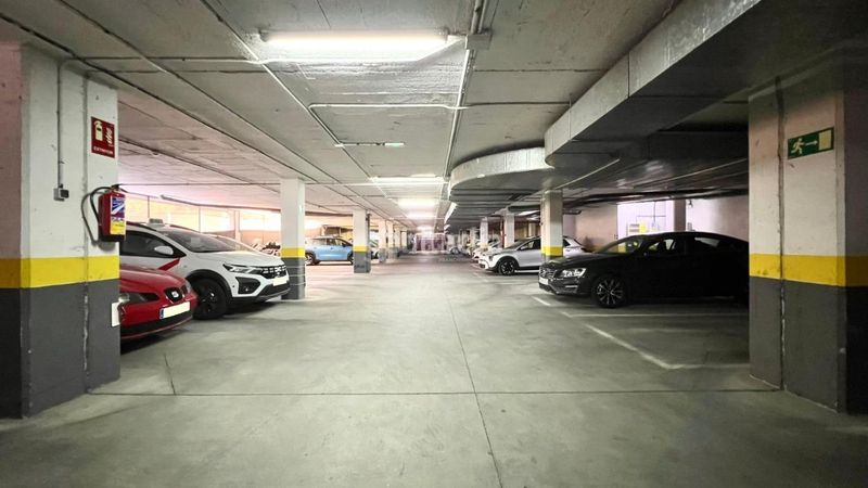 Foto 92eba258-cadf-4b17-8e53-3771c460d3f6. Flat with heating parking pool in Valdebernardo-Valderribas Madrid