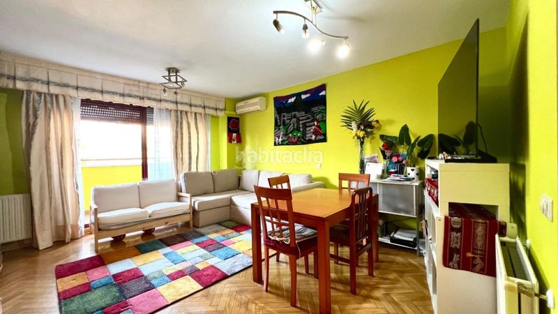 Foto bffea541-005d-40dd-b6f9-96b2314a3164. Flat with heating parking pool in Valdebernardo-Valderribas Madrid