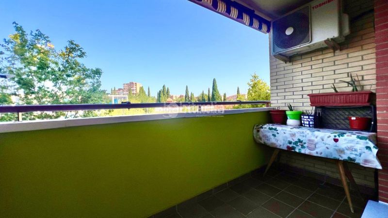 Foto d7bf5637-82f8-47c1-97af-9b9ec70b2c46. Flat with heating parking pool in Valdebernardo-Valderribas Madrid