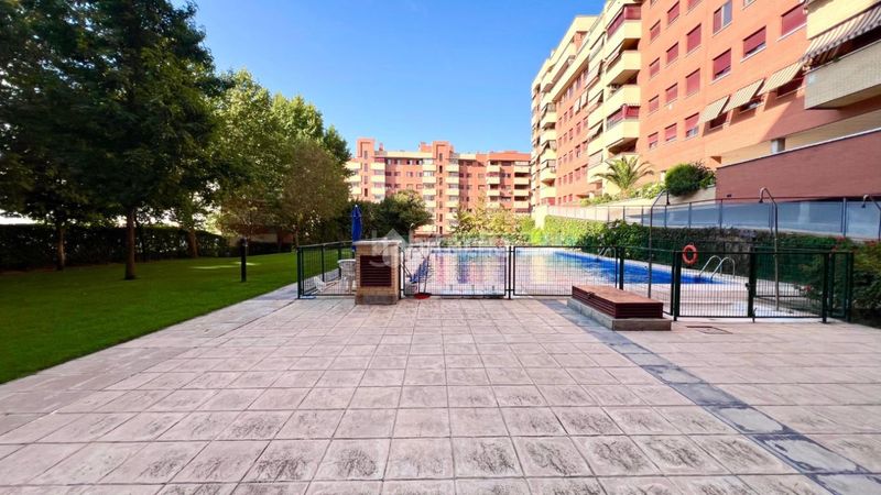 Foto e8ab9829-5c39-4053-952e-7456654a32bf. Flat with heating parking pool in Valdebernardo-Valderribas Madrid