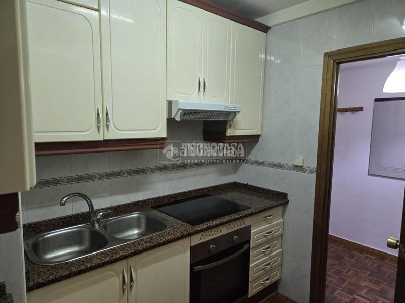 Foto 4cf3de91-88b7-4d49-8d0e-2900b3092102. Piso  en venta en Val Alcalá de Henares