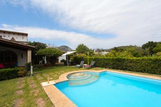 Chalet in Pollença Poble. Finca tradicional con licencia turística a la venta cerca de pol