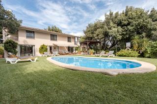 Chalet in Pollença Poble. Finca de 3 habitaciones con licencia vacacional al venta en poll