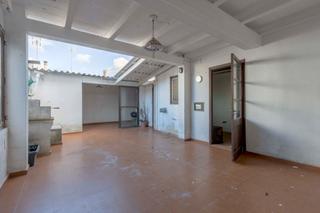 Country house in Pollença Poble. Planta baja a reformar con mucho potencial en pollensa pueblo