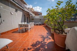 Penthouse  Carrer de natzaret. Reformado a estrenar, orientacion sur.