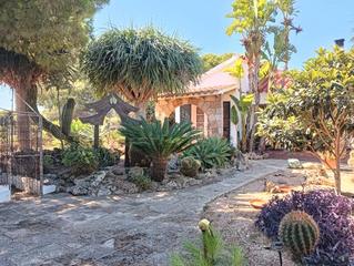 Xalet a Cala Blanca. Chalet cerca de ciutadella