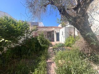 Casa a Ciutadella. Casa con gran patio