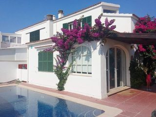 Chalet in Cala Blanca. Chalet con licencia turistica