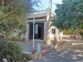 Xalet a Cala Blanca. Chalet cerca de ciutadella