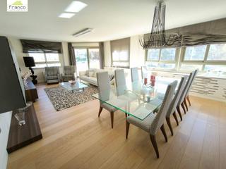 Location Appartement à Juan Carlos I. Posiblemente la mejor vivienda en venta y alquiler en la zona no