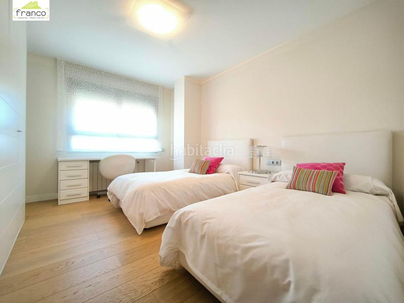 Foto f63b72cc-311b-48ff-b9d0-050fdfe58b1a. Location appartement avec chauffage parking dans Juan Carlos I Murcia