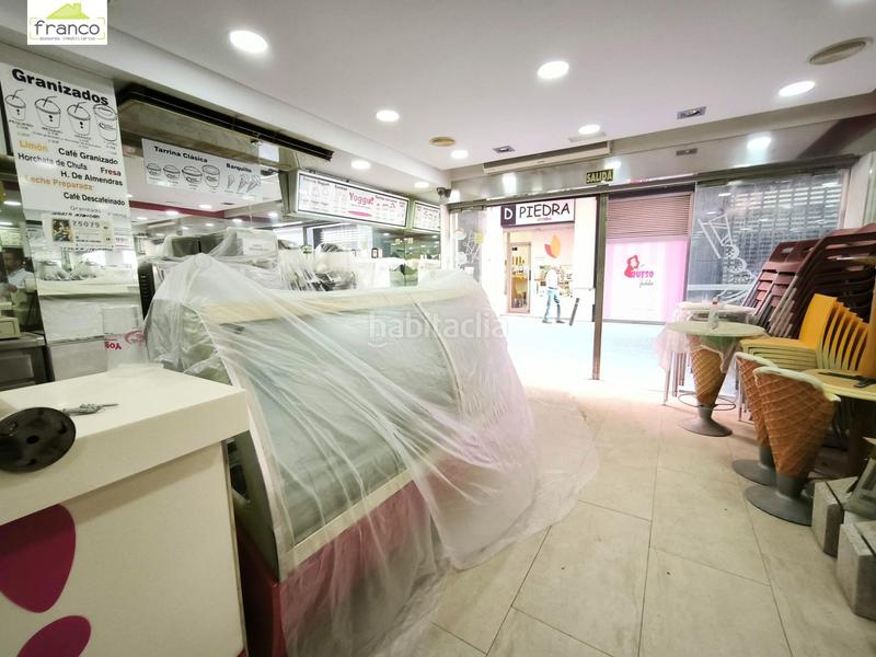 Foto a60ef595-c36a-4d99-aff0-466db1a39e50. Alquiler local comercial traspaso de heladería junto a catedral en Murcia