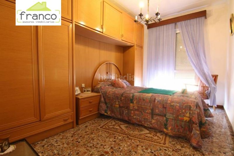 Foto fc8ab126-d7e1-4e0a-9e1a-c93677bf22a1. Casa amb aparcament a Alguazas