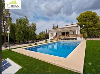 Lloguer Xalet a Baños y Mendigo. Encantador chalet reformado en baños y mendigo por solo 1700