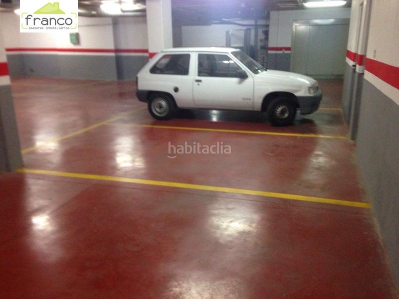 Foto ed9e7806-b624-4f65-b849-04d507bdca00. Autoparkplatz in Juan Carlos I Murcia