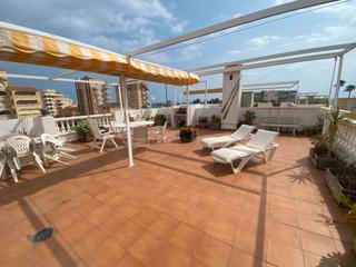 Àtic a Avinguda borrons 14. Ático con vista a 30m del mar