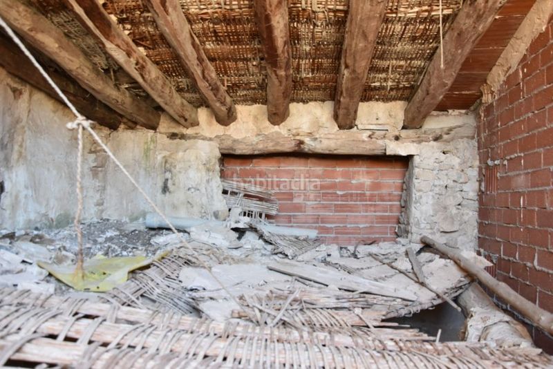 Foto f8f84a4c-7e66-493e-aa6d-737d6acaf856. Semi detached house with parking in Portellada (La)