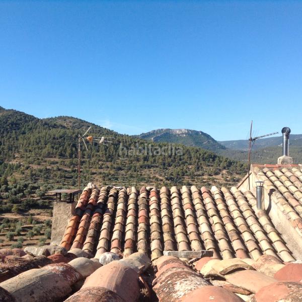 Foto f0b0e674-ca2b-466e-9a9e-22efc6a06bcc. Masia a Peñarroya de Tastavins