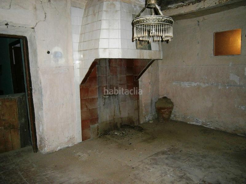 Foto 4a9be8d9-f00f-4284-8d7d-4f69c8c6d154. House with parking in Monroyo