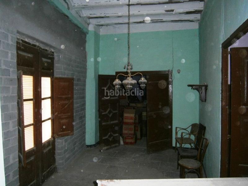 Foto 88726795-e95c-43a4-a6f6-05b2e6844ea4. House with parking in Monroyo