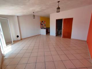 Casa aparellada a Caseres