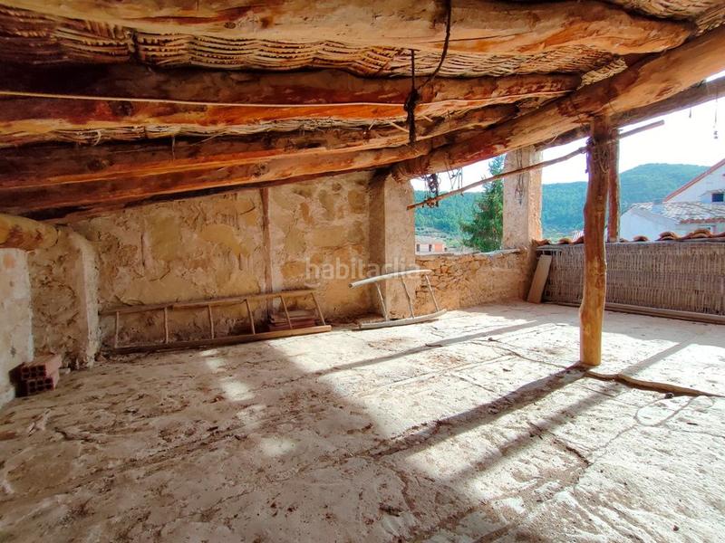 Foto 86c1e36f-fe9e-430a-bb93-2fbc567ab2c3. Masia a calle prado 11 a Portellada (La)