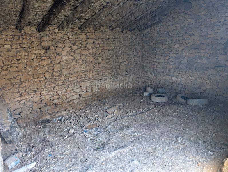 Foto d75f9989-4f5a-44f0-8f7e-9474f3087f65. Bauernhof in Monroyo