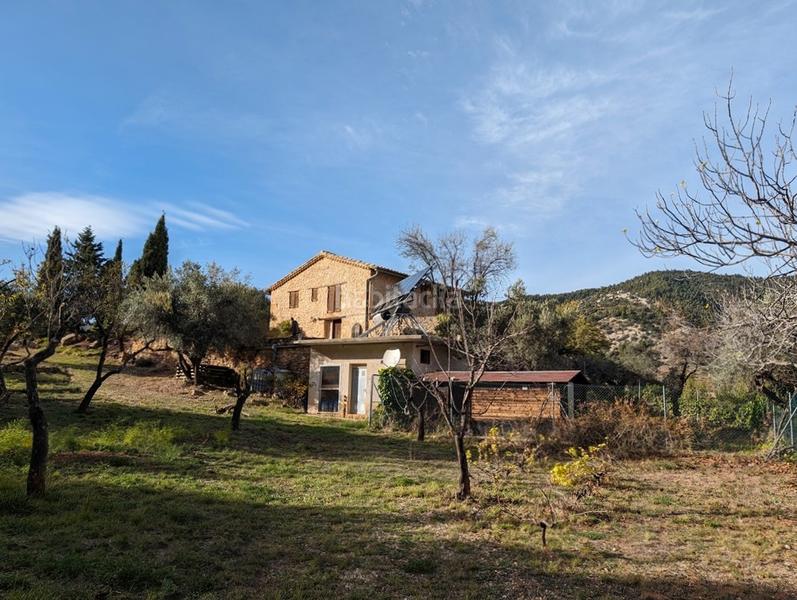 Foto 049f64fc-1b7b-4ecc-b842-22541d9e38b6. Xalet amb xemeneia calefacció a Beceite