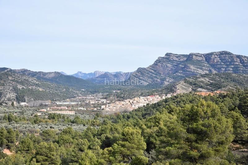 Foto 352f14fa-d727-43ca-b70e-bb270492bb46. Xalet amb xemeneia calefacció a Beceite