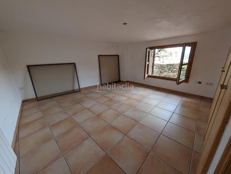 Foto 9a9a3470-af15-440f-80a0-c7ecfc14ee5b. Xalet amb xemeneia calefacció a Beceite