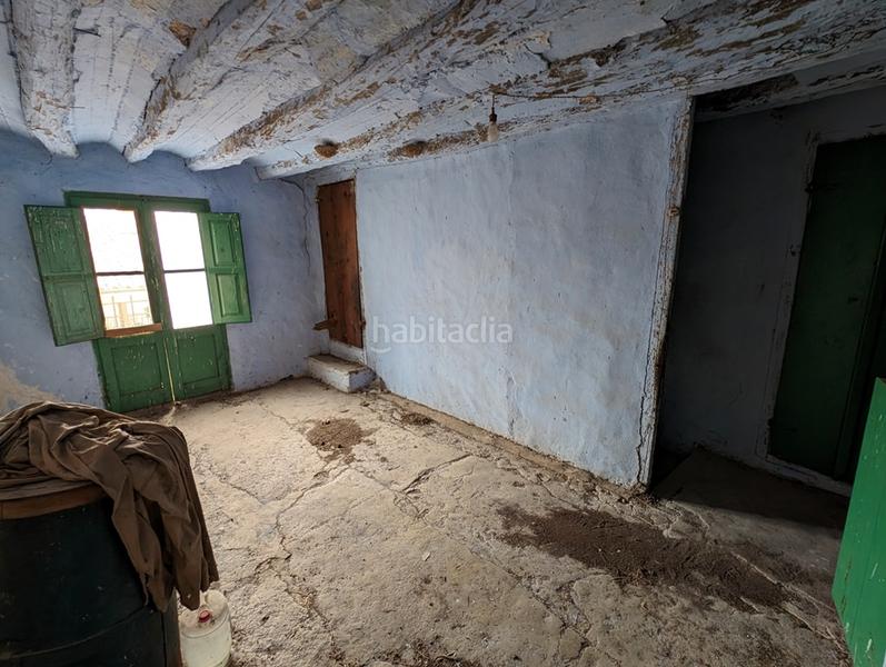 Foto bc547c2c-5966-47a0-b26b-b1b8614298c2. Casa a calle eras 3 a Portellada (La)