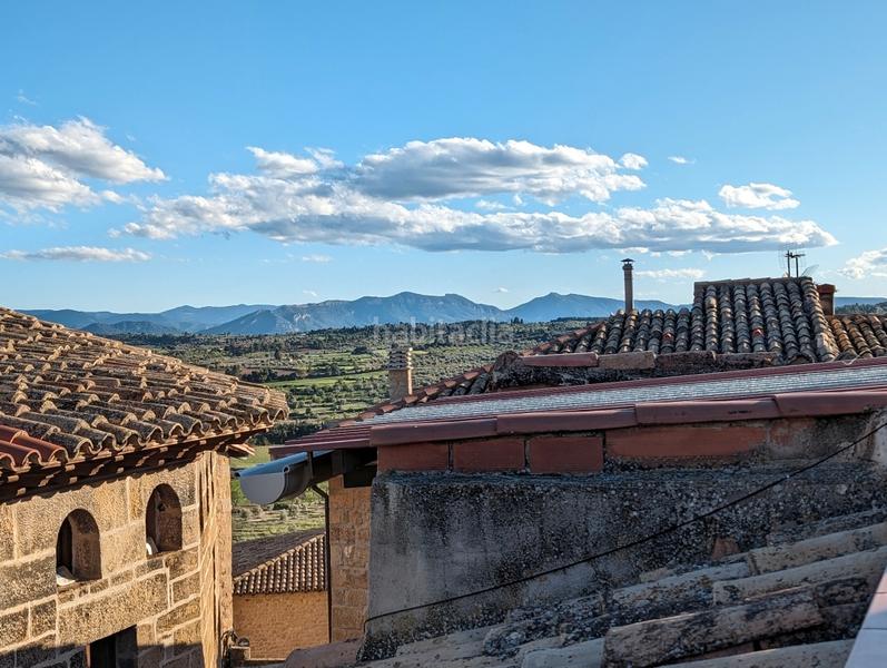 Foto 619f65df-6050-4a6c-8f35-d45999abb9c8. Casa con camino in Cretas