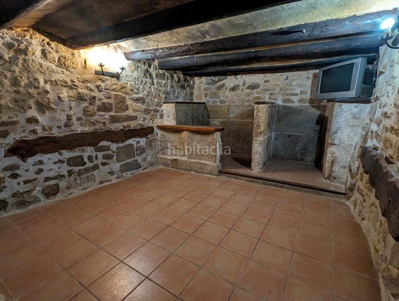 Foto 6fd68ca6-cfe7-4465-9f4d-e292b5ca2cc7. Casa con camino in Cretas