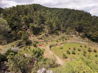 Finca rústica a Ráfales. Valle aislado con encanto
