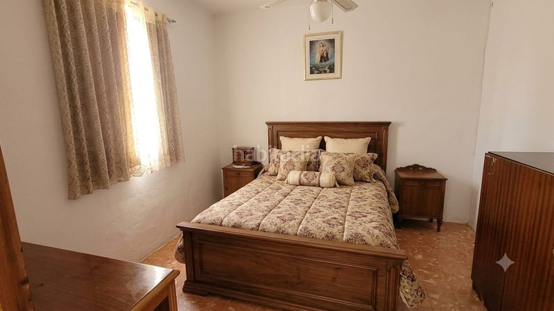 Foto 371b2bbe-ed8e-4bf1-9e9c-c61a9a8ea35f. Casa amb xemeneia a Valdeltormo