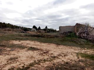 Terrain résidentiel à Valdeltormo. Parcela urbanizable de 1025 m2 con orientación sur en zona tranq