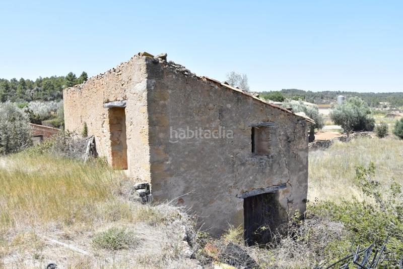 Foto ab000b2d-6930-435e-9cfb-05dadb1a8e6d. Finca rústica  con masía en Lledó