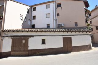 Local commercial à Calle arrabal 26. Local en peñarroya de tastavins