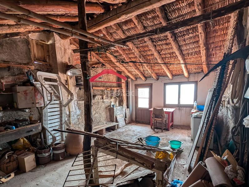 Foto f3eb6500-3299-4d9b-a167-f6972336ba27. Maison avec cheminée parking dans Fresneda (La)