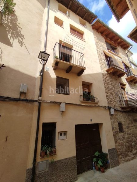 Foto a46ada1f-b8ea-41ac-a96e-9e999e7acb7b. Casa a calle orden 11 a Fresneda (La)