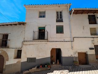 Casa en Calle zaragoza 33. Casa en pearroya de tastavins